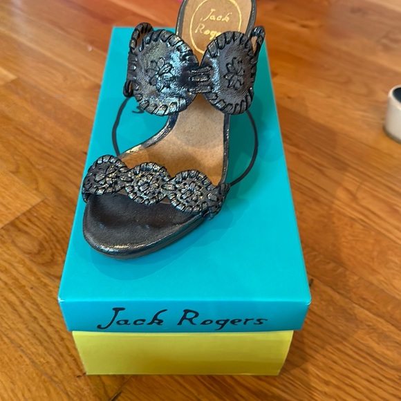 Jack Rogers Never been worn outside! Size 5 - Picture 3 of 3